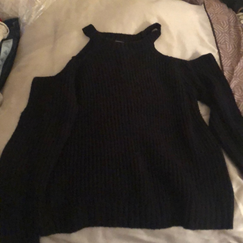 Forever 21 Black cold shoulder sweater. Size M
